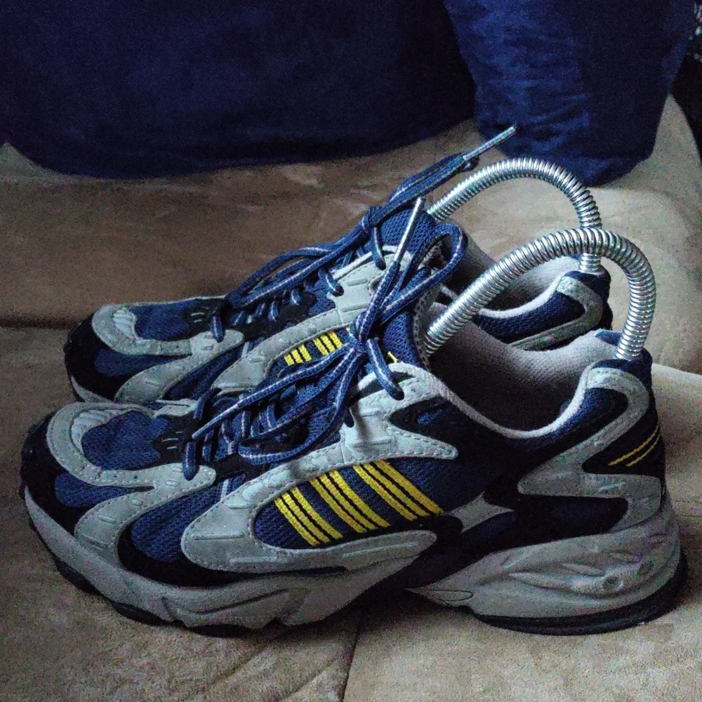 Adidas Savage sneakers men's size 7.5 athletic shoes - Picture 1 of 9